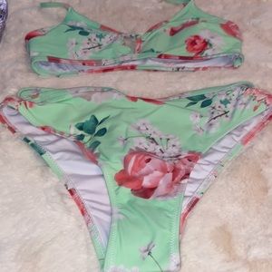 NWT/ Very sweet little bikini